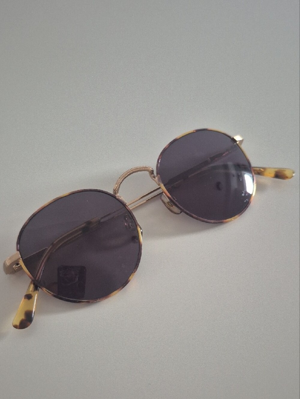 NWOT Crap Eyewear - Round Light Tortoiseshell Frame Sunglasses with Gold Accents - Picture 15 of 16